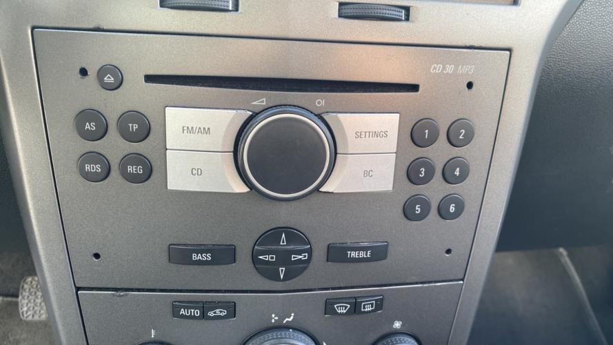 Image Autoradio d'origine - OPEL ASTRA H