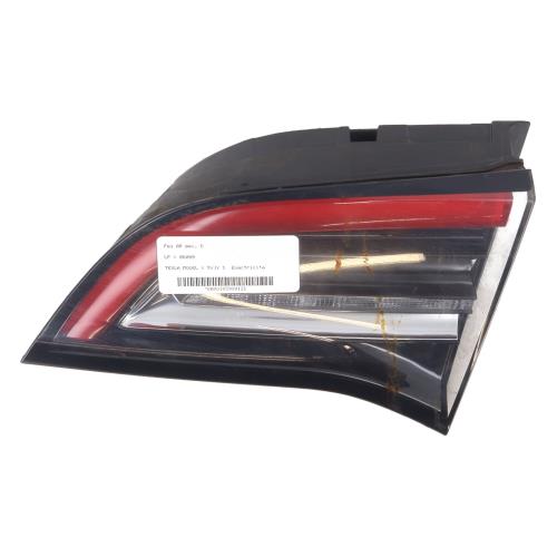 Image Feu arriere secondaire droit (feux) - TESLA MODEL Y 5YJY 1