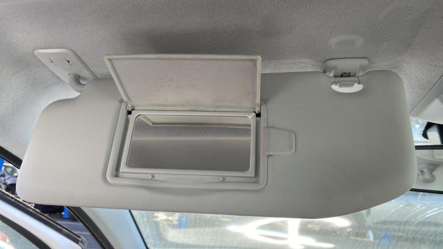 Image Pare soleil gauche - PEUGEOT 208 1