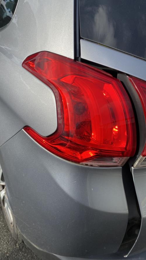 Image Feu arriere principal gauche (feux) - PEUGEOT 2008 1