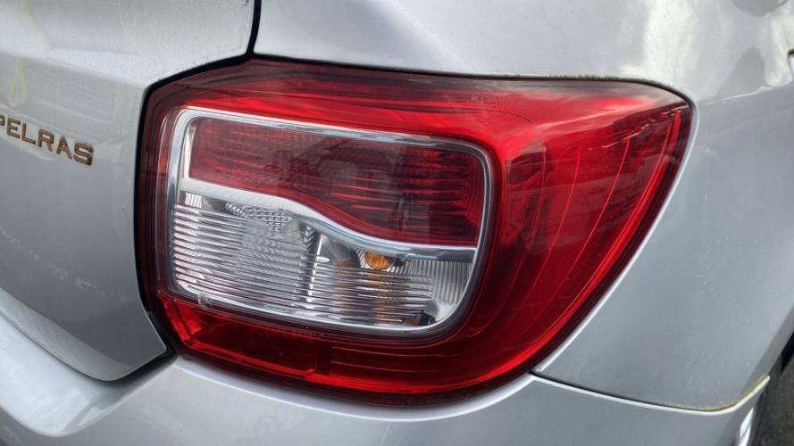 Image Feu arriere principal droit (feux) - DACIA LOGAN 2