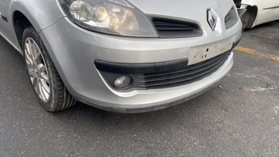 Image Anti brouillard droit (feux) - RENAULT CLIO 3