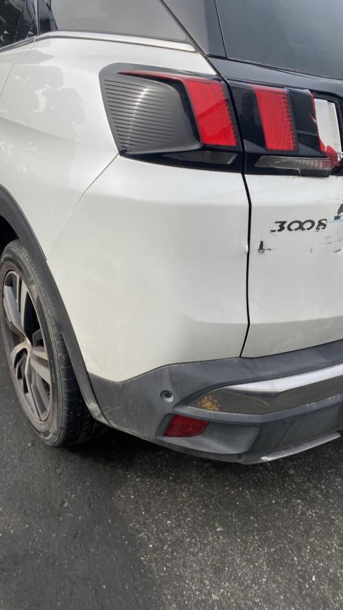 Image Pare choc arriere - PEUGEOT 3008 2