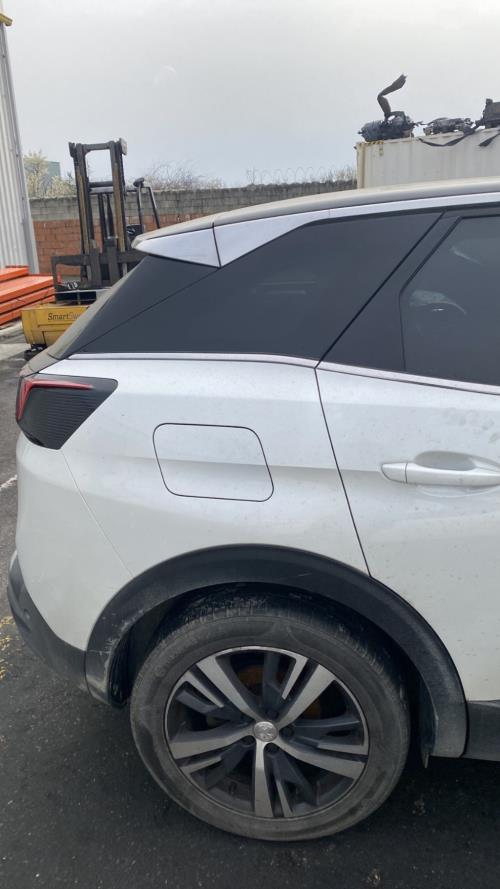 Image Trappe d'essence - PEUGEOT 3008 2