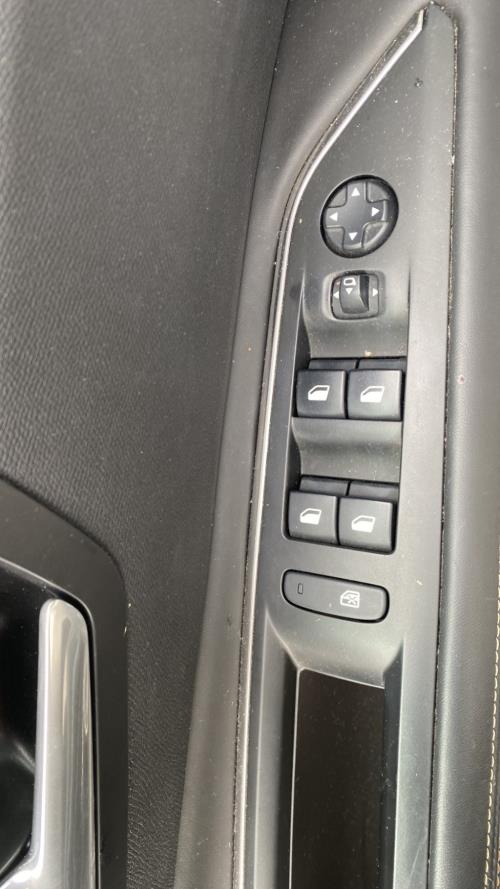 Image Interrupteur de leve vitre avant gauche - PEUGEOT 3008 2