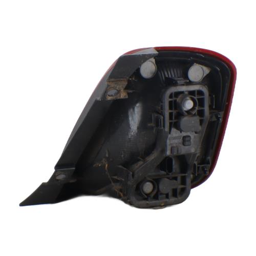 Image Feu arriere principal gauche (feux) - FIAT 500 2