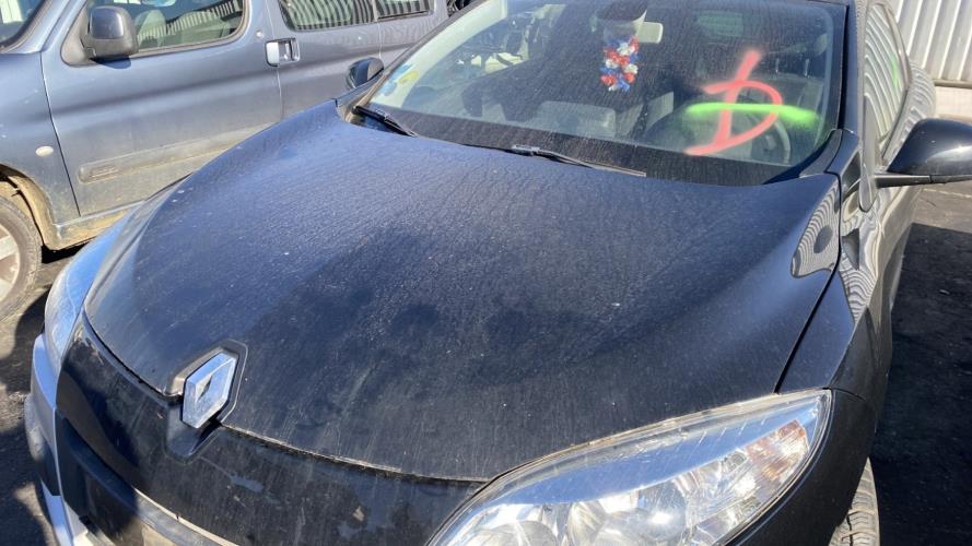 Image Capot - RENAULT MEGANE 3