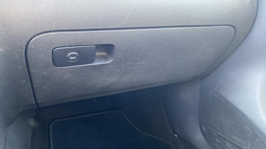 Image Boite a gants - VOLKSWAGEN GOLF 6