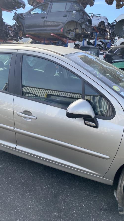 Image Porte avant droit - PEUGEOT 207
