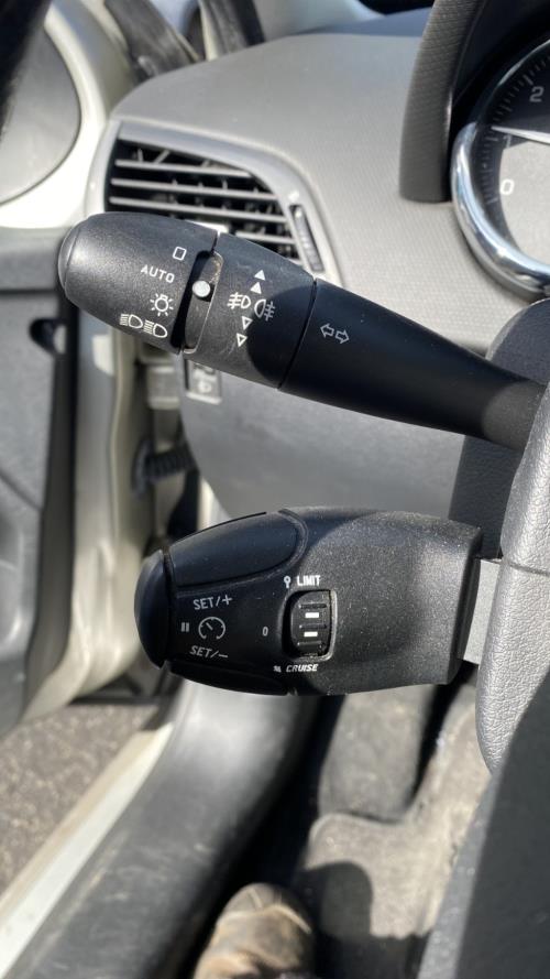 Image Com (Bloc Contacteur Tournant+Commodo Essuie Glace+Commodo Phare) - PEUGEOT 207