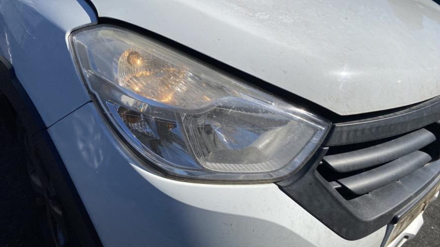 Image Optique avant principal droit (feux)(phare) - DACIA LODGY
