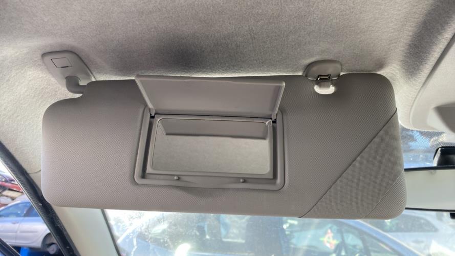 Image Pare soleil gauche - RENAULT TWINGO 3