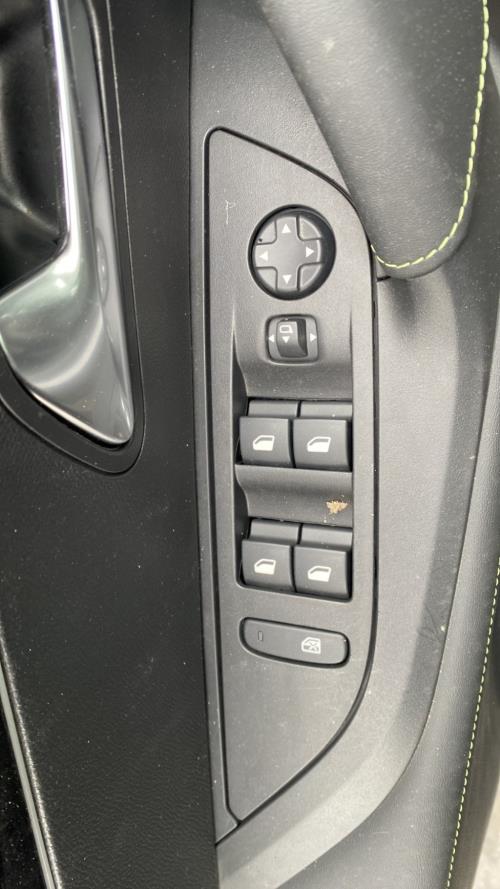 Image Interrupteur de leve vitre avant gauche - PEUGEOT 2008 2