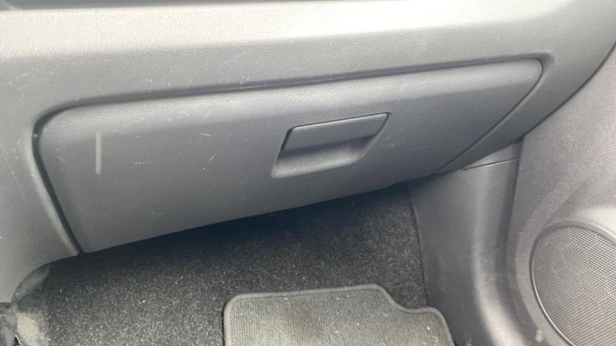 Image Boite a gants - OPEL AGILA B