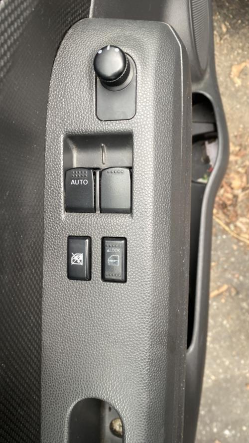 Image Interrupteur de leve vitre avant gauche - OPEL AGILA B