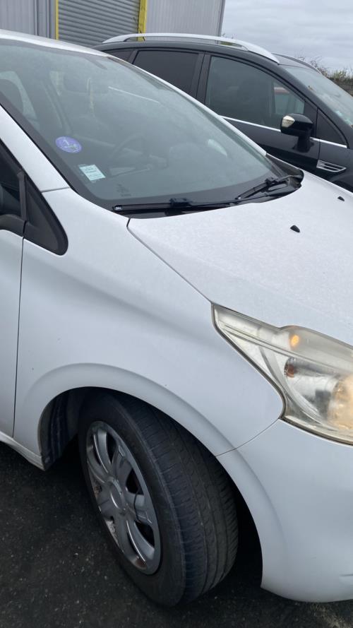 Image Aile avant droit - PEUGEOT 208 1