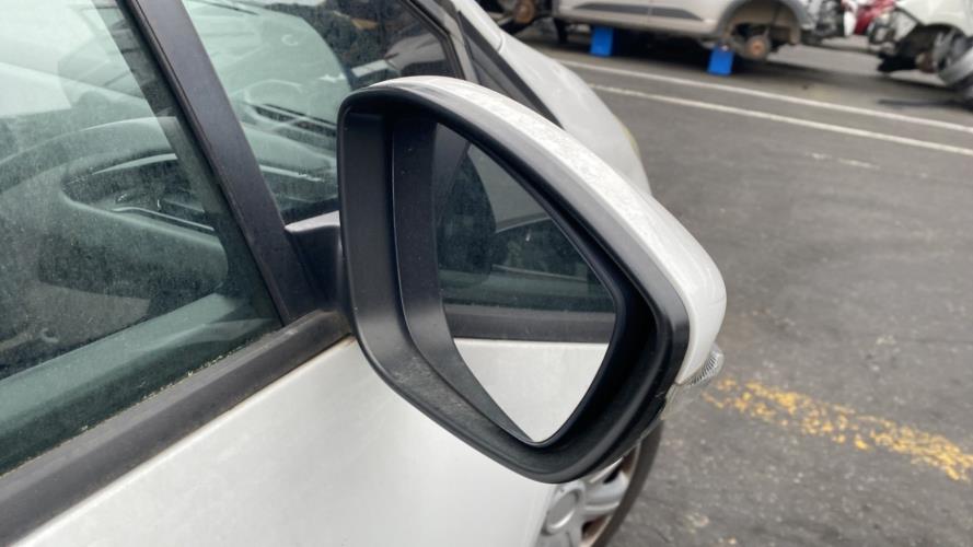 Image Retroviseur droit - PEUGEOT 208 1