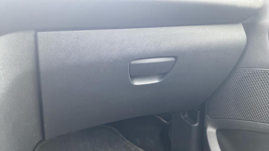 Image Boite a gants - PEUGEOT 208 1