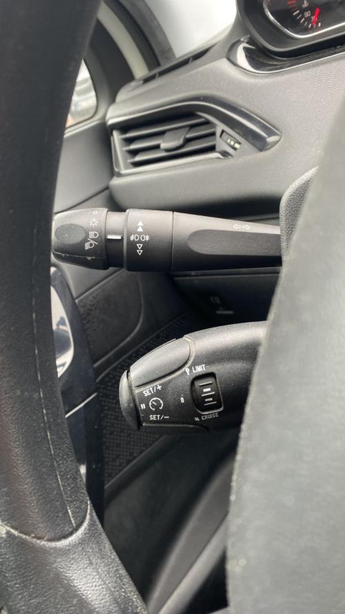 Image Com (Bloc Contacteur Tournant+Commodo Essuie Glace+Commodo Phare) - PEUGEOT 208 1