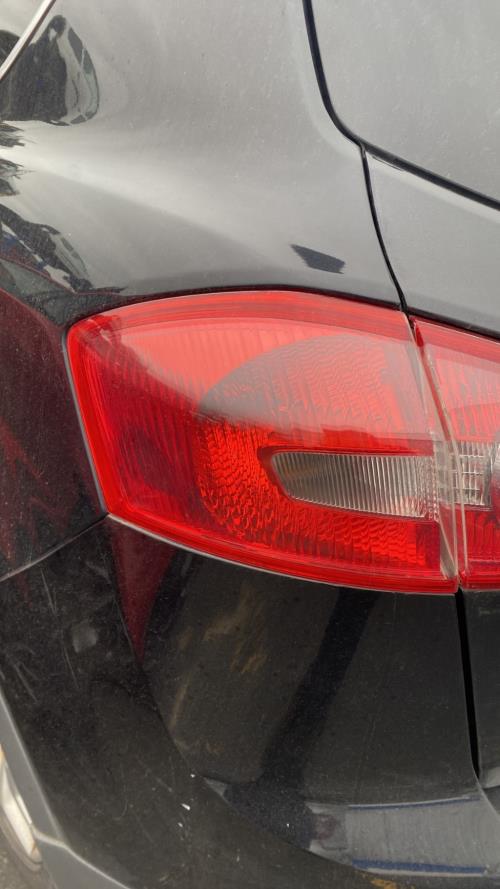 Image Feu arriere principal gauche (feux) - FORD KUGA 1