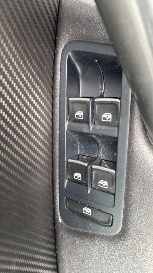 Image Interrupteur de leve vitre avant gauche - VOLKSWAGEN GOLF 7