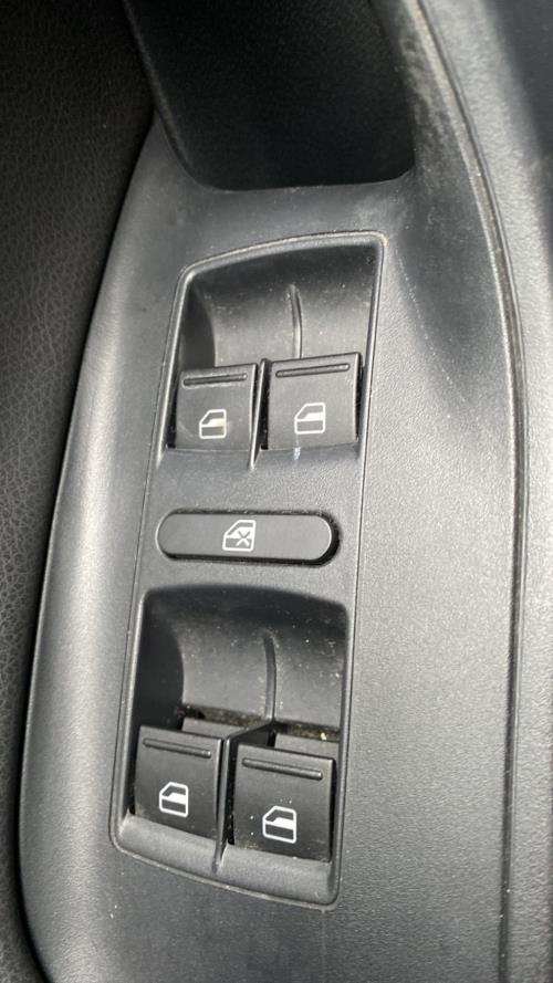 Image Interrupteur de leve vitre avant gauche - SEAT IBIZA 4