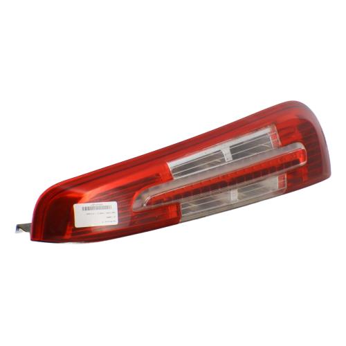 Image Feu arriere principal droit (feux) - FORD C-MAX 1