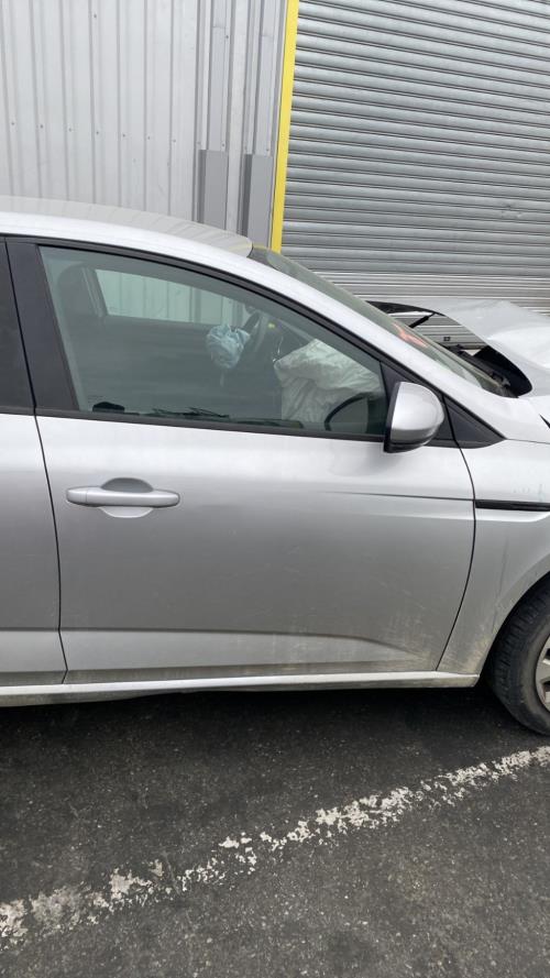 Image Porte avant droit - RENAULT MEGANE 4