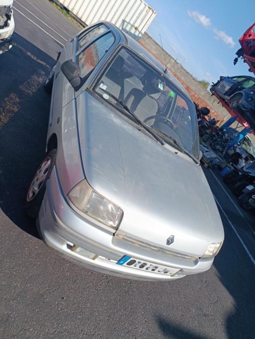 Image Pare choc avant - RENAULT CLIO 1