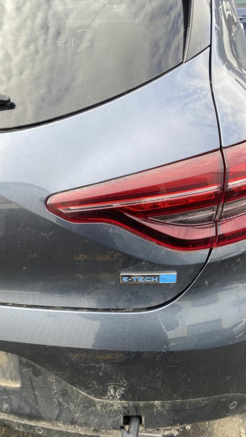 Image Feu arriere secondaire droit (feux) - RENAULT CLIO 5