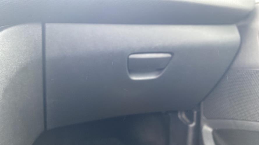 Image Boite a gants - PEUGEOT 2008 1