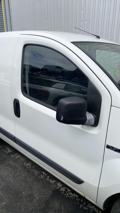 Image Porte avant droit - PEUGEOT BIPPER