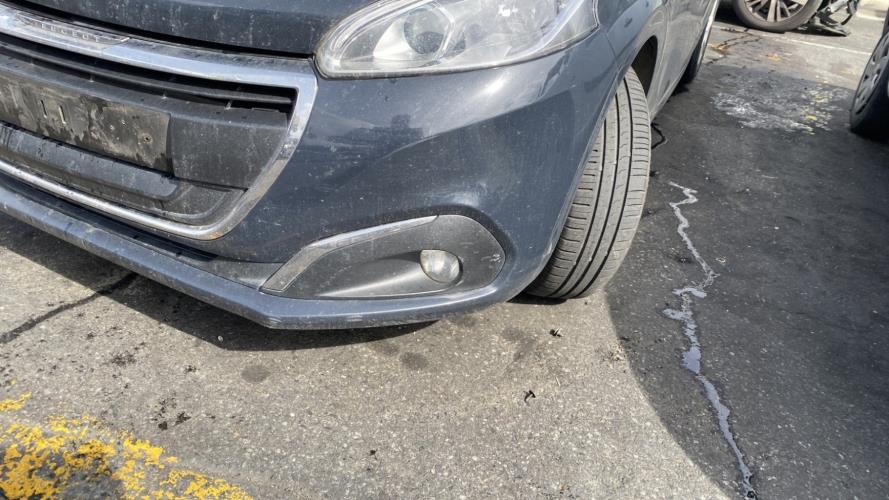 Image Pare choc avant - PEUGEOT 208 1