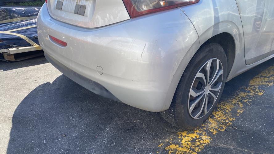 Image Pare choc arriere - PEUGEOT 208 1