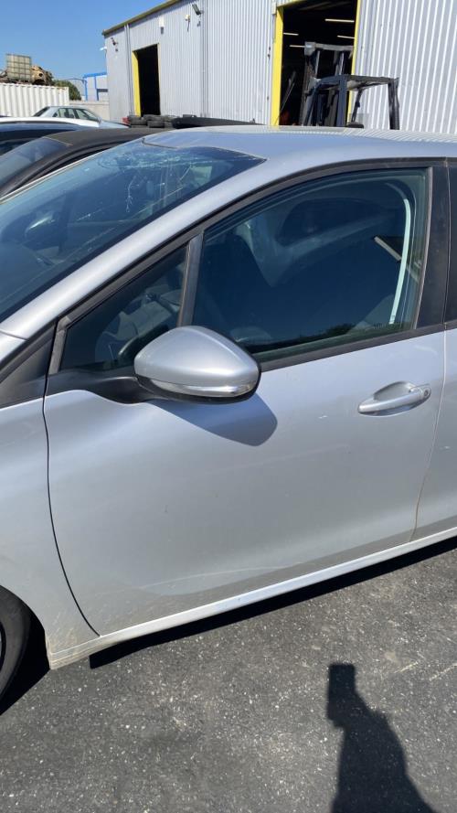 Image Porte avant gauche - PEUGEOT 208 1