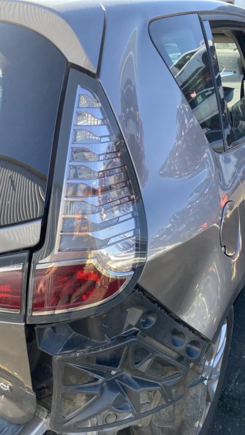 Image Feu arriere principal droit (feux) - RENAULT SCENIC 3