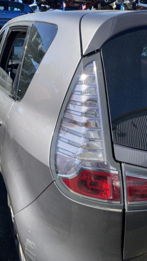 Image Feu arriere principal gauche (feux) - RENAULT SCENIC 3