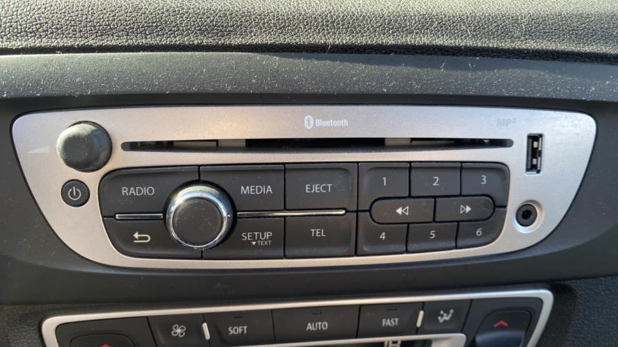 Image Autoradio d'origine - RENAULT SCENIC 3