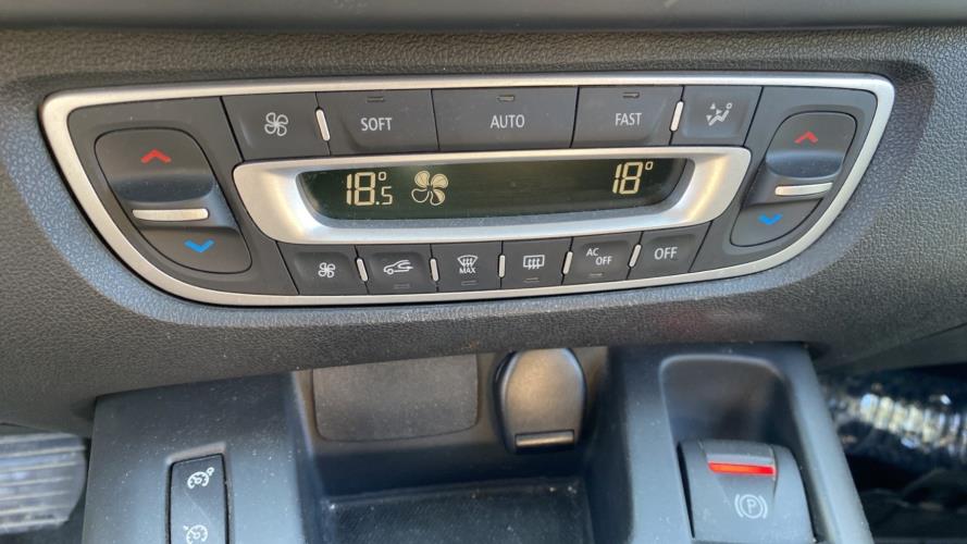 Image Commande chauffage - RENAULT SCENIC 3
