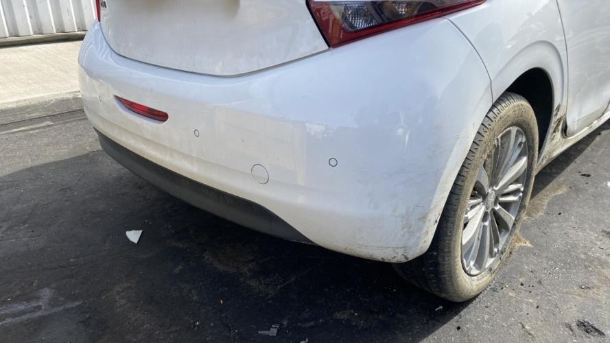 Image Pare choc arriere - PEUGEOT 208 1