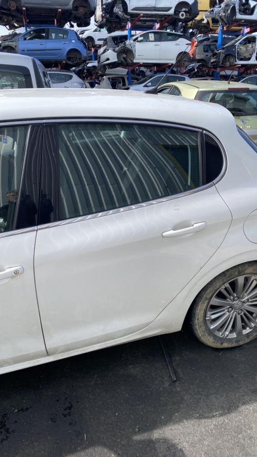 Image Porte arriere gauche - PEUGEOT 208 1