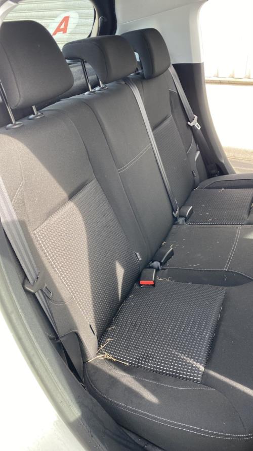 Image Banquette arriere - PEUGEOT 208 1