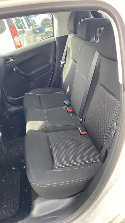 Image Banquette arriere - PEUGEOT 208 1