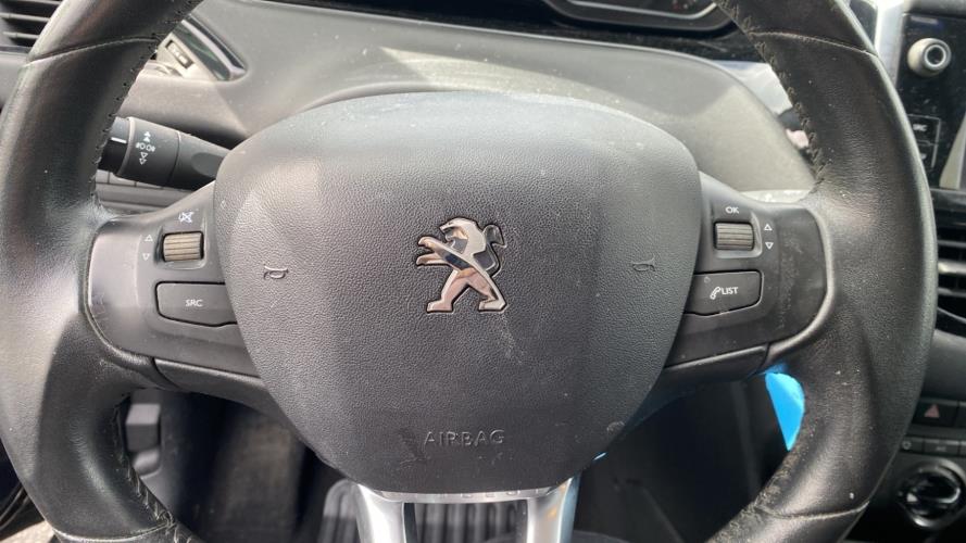 Image Air bag conducteur - PEUGEOT 208 1