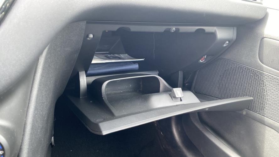 Image Boite a gants - PEUGEOT 208 1
