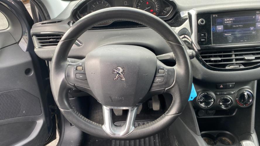 Image Volant - PEUGEOT 208 1