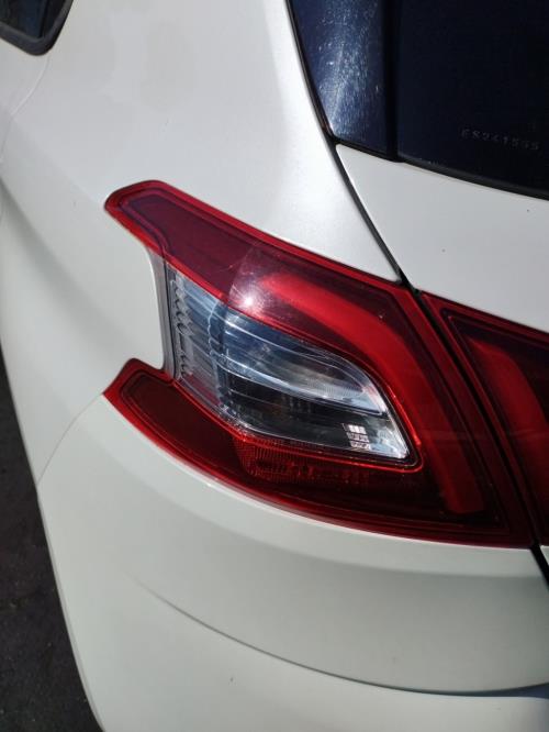 Image Feu arriere principal gauche (feux) - PEUGEOT 308 2