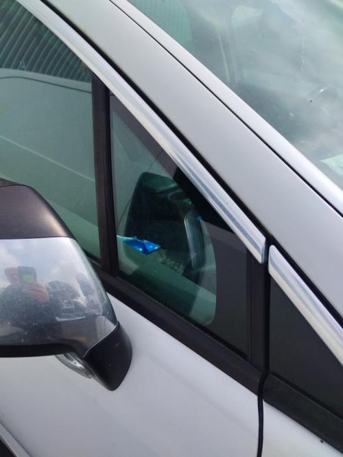 Image Custode avant droit (porte) - PEUGEOT 3008 1