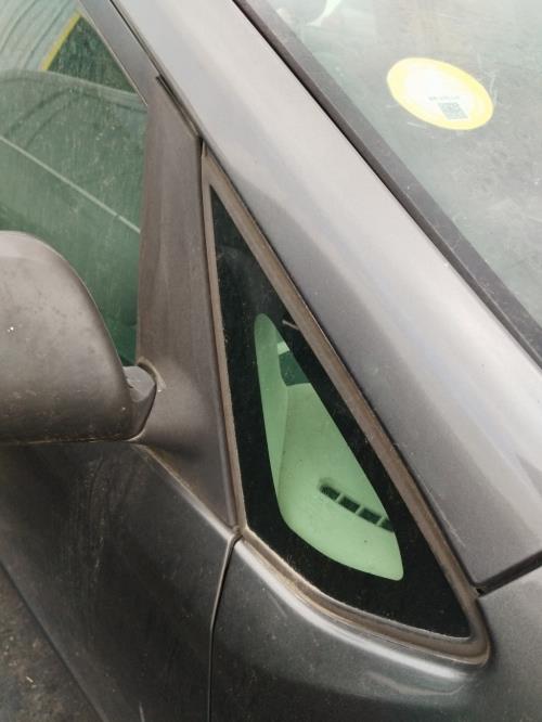 Image Custode avant droit - TOYOTA PRIUS 2