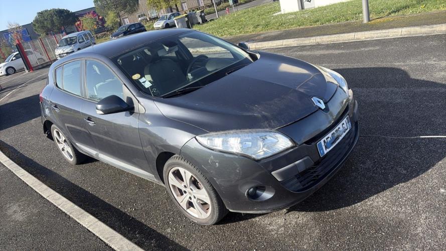 Image Pare choc avant - RENAULT MEGANE 3